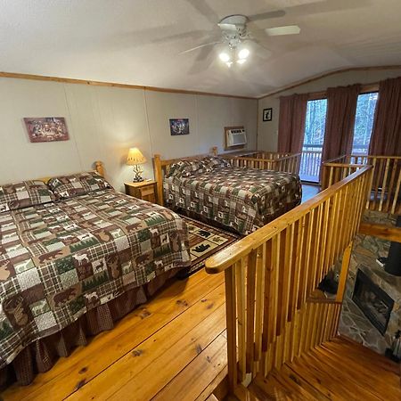Amazing Cabin Fireplace And Stream #11 Helen Exterior foto